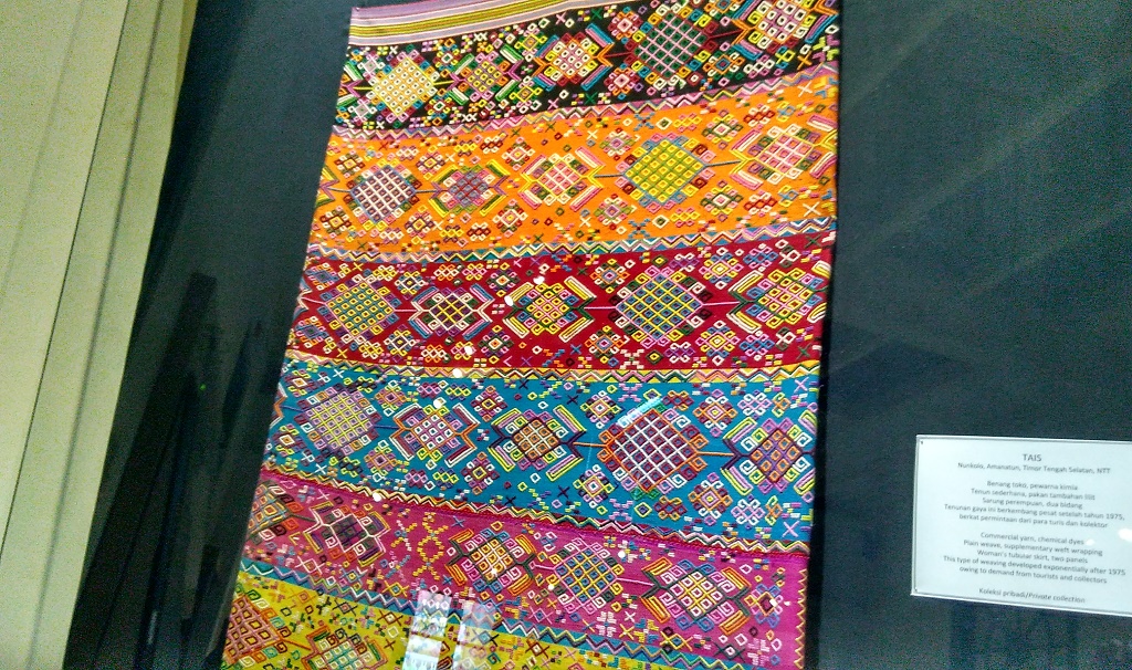 Kain tenun Timor. (Foto:MTVN/Putu Radar)