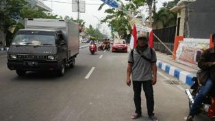 Napak Tilas Bung Karno, Pria Ini Jalan Kaki Keliling Indonesia