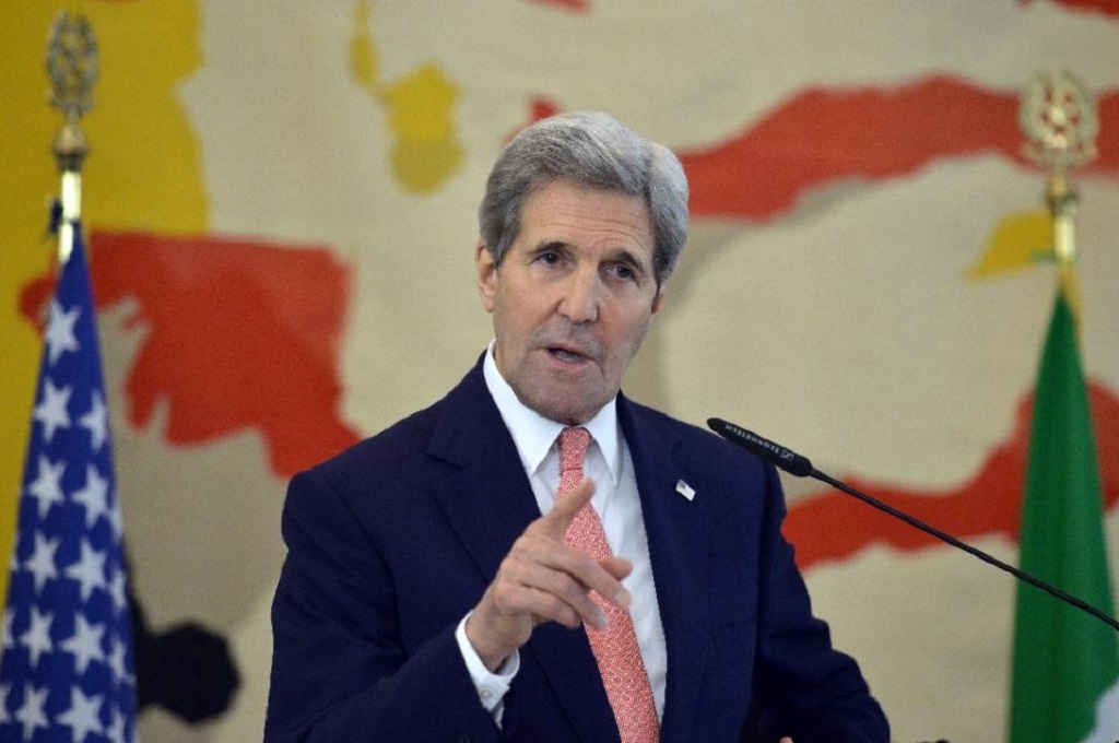 Menlu AS John Kerry mengatakan komentar Trump terkait Muslim membahayakan keamanan nasional. (Foto: AFP/Tiziana Fabi)
