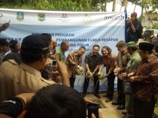 Pemprov Jatim dan USAID Bangun 800 Sumur Resapan