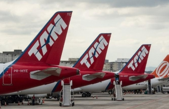 Diancam Bom, Pesawat Maskapai Brasil Dialihkan