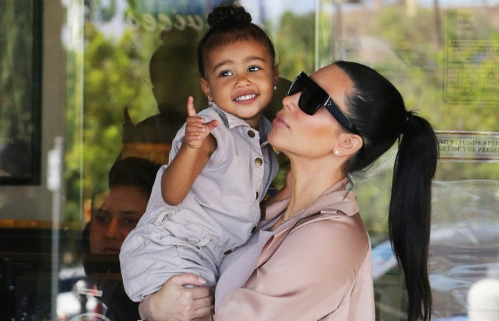 <i>Ups!</i> Twitter Kim Kardashian Dibajak