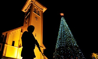 Polda DIY Fokus Jaga Pantai dan Gereja