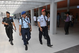 Jelang MEA Imigrasi Jatim Tingkatkan Pengamanan