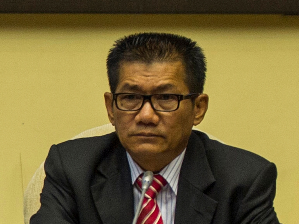 Ketua Komisi II DPR Agun Gunanjar Sudarsa (kanan), menerima perwakilan Lembaga Persahabatan Ormas Islam di Kompleks Parlemen, Senayan, Jakarta, Senin (22/9). ANTARA FOTO/Ismar Patrizki.