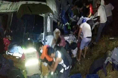 Kecelakaan Bus Pariwisata di Meksiko Tewaskan 13 Orang
