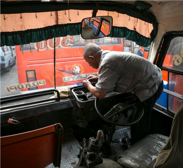 Metromini Kembali <i>Mengaspal</i> di Ibu Kota