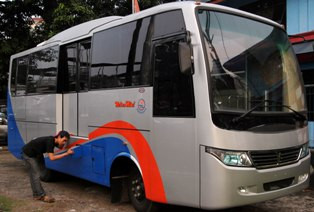 Ahok Beri Metromini Dispensasi
