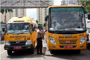 Ahok Minta Pengadang Bus Sekolah Ditangkap