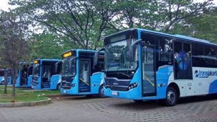 Kopaja TransJakarta Resmi Mengaspal 
