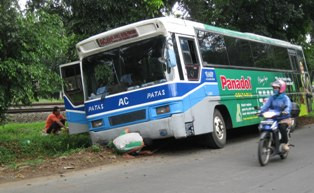 Ahok Pastikan Angkutan Umum Non-TransJakarta akan Bangkrut