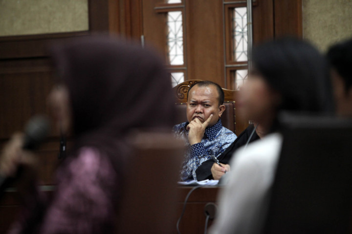 Gatot Pujo & Evy Didakwa Menyuap Rio Capella Rp200 Juta