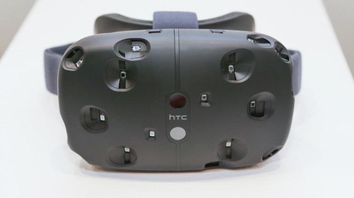 Tunda Perilisan, Kacamata HTC Vive Punya Teknologi Baru 