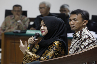 Gatot Pujo dan Evy Didakwa Suap Hakim PTUN Medan USD27 Ribu