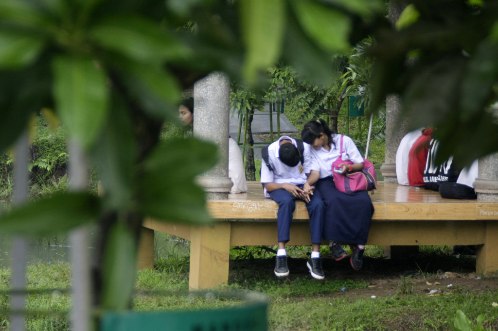 Bocah SD  dan SMP Sering Mesum  di Pemakaman Tegal Alur 