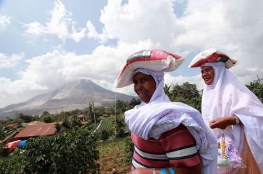Mount Sinabung Records Sharp Increase in Activity