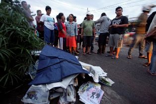 Pria Tanpa Identitas Tewas Ditabrak di Tol Jagorawi