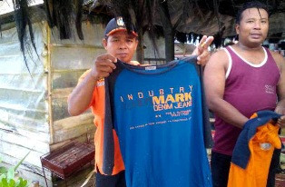 Warga Temukan Kaus Wisatawan yang Terseret Ombak