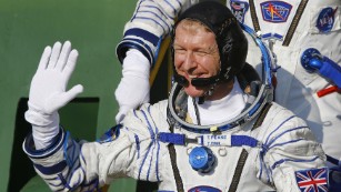 Telepon Salah Sambung dari Astronot ISS: Halo, Apakah Ini Planet Bumi?