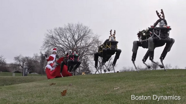 Boston Dynamics Sambut Natal dengan Robot Rusa 