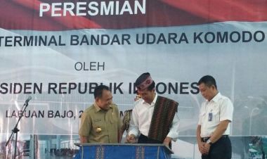 Jokowi Launches Expansion of Komodo Airport in NTT