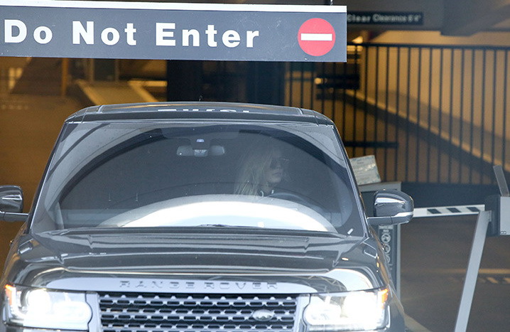 Khloe Kardashian Setia Temani Mantan Suami Jalani Rehabilitasi