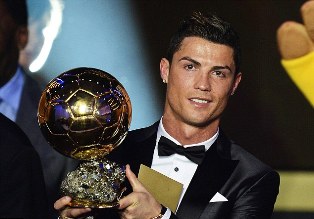 Kaleidoskop La Liga: CR7 Raih Ballon d'Or dan Treble Winners Barcelona