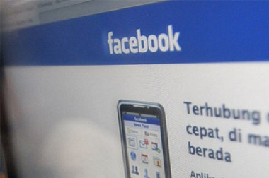 Polda dan Mabes Polri Adu Cepat Buru Penghina Presiden