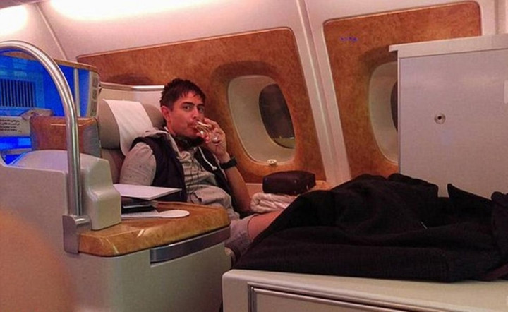 Mirip dengan Petinggi Al Qaeda, Mohamad Dilarang Terbang