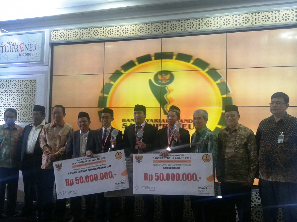 Para pemenang BSM Santripreneur Award. (FOTO: MTVN/Eko Nordiansyah)