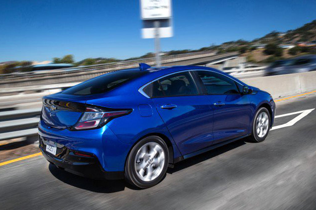 Chevrolet Volt 2017 tambah fitur Adaptive Cruise Control. Autoguide