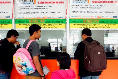 Arus Balik, Tiket KA Cirebon-Jakarta habis Terjual