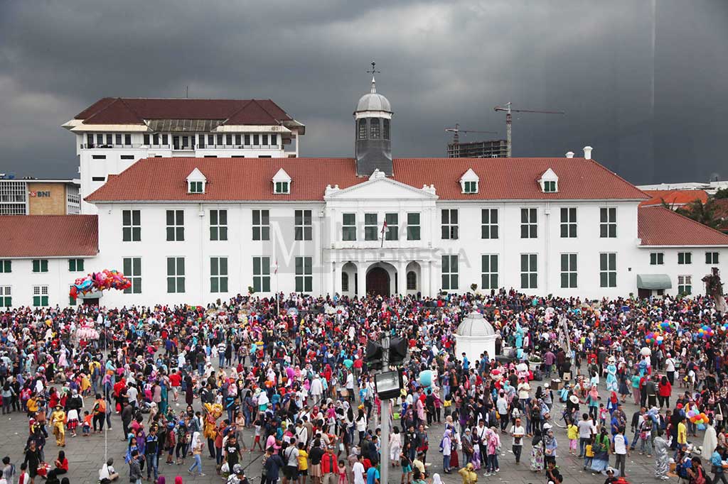 Ribuan Pengunjung Padati Taman Fatahilah