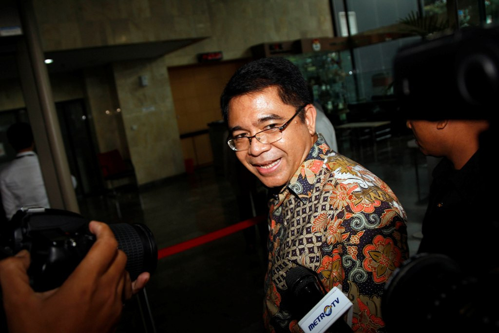 Kepala BKPM Franky Sibarani tampak menghadiri rapat di Kantor Menko Perekonomian. (FOTO: MI/Rommu Pujianto)