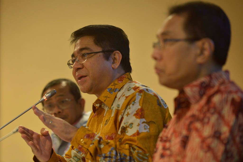 Kepala BKPM Franky Sibarani (tengah) (ANTARA FOTO/Puspa Perwitasari)
