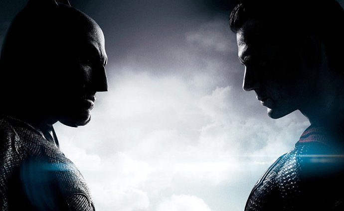 Batman v Superman (Foto: Aceshowbiz)