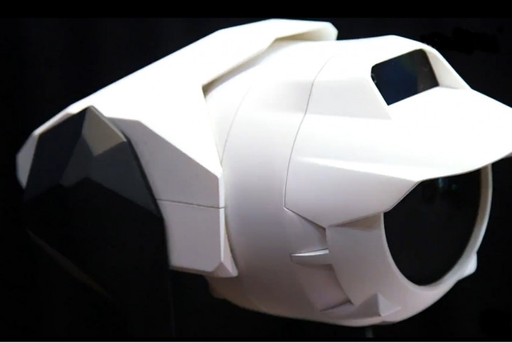 Cerevo Tipron, Robot ala Transformers yang Bisa Jadi Proyektor  
