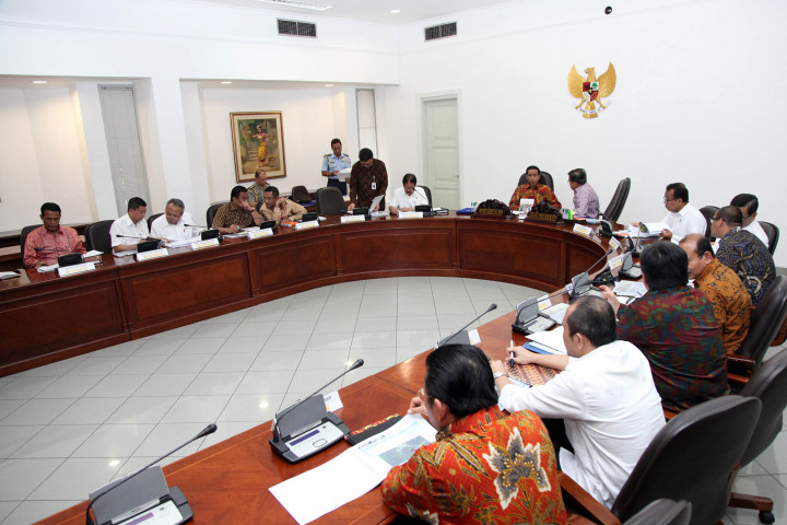 Jokowi Tegaskan Presiden Yang Menilai Kerja Menteri