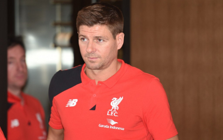 Gerrard Sedih Benitez Dipecat Madrid