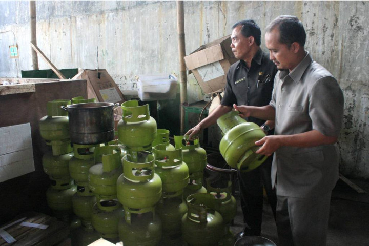 Elpiji Tanpa Label Masih Beredar di Ambon