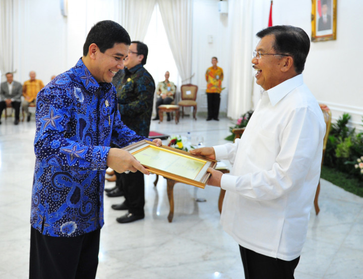 <i>Kenapa Sekarang Ribut Evaluasi Kementerian?</i>