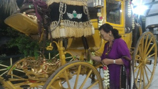 1,5 Kuintal Melati Hias Kereta Kencana Paku Alam X