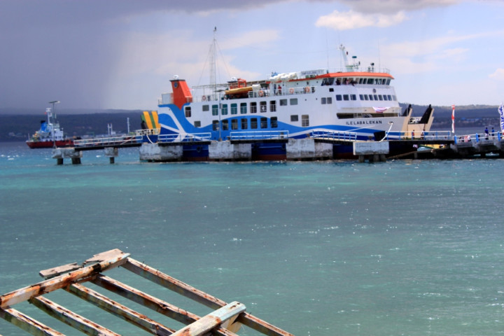 NTT Dukung Pelayaran Perintis 