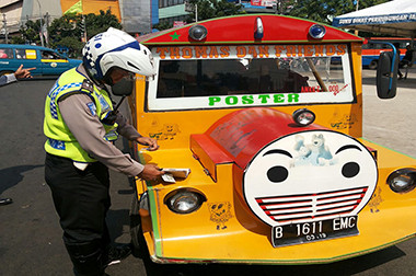 Beredar di Jalan Raya, Odong-odong Kena Tilang