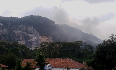 Ribuan Warga Bogor Terdampak Asap Pembakaran Kapur 