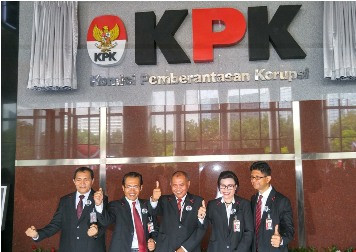 Johan Budi Ajari Agus Rahardjo Cs Hadapi Media