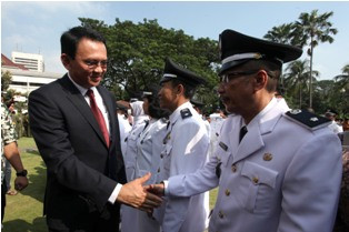 Ahok Ganti Kepala Biro Hukum
