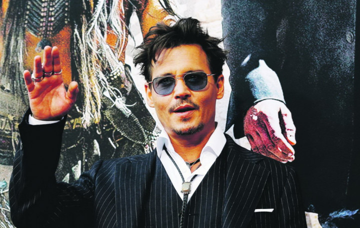 Dicemburui Istri, Johnny Depp Jual Kapal Pesiar ke JK Rowling