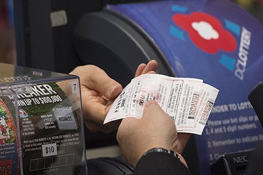 Tidak Ada Pemenang, Hadiah Lotre Powerball Jadi Rp18 Triliun