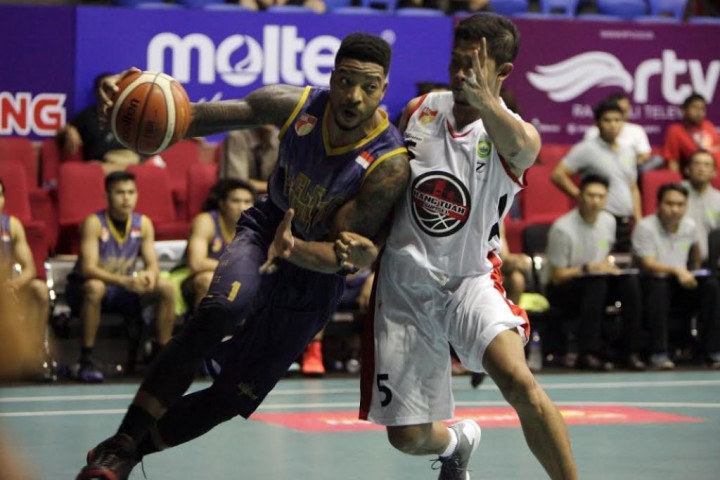 Pemain Naturalisasi Bantu CLS Knight Bekuk Hangtuah